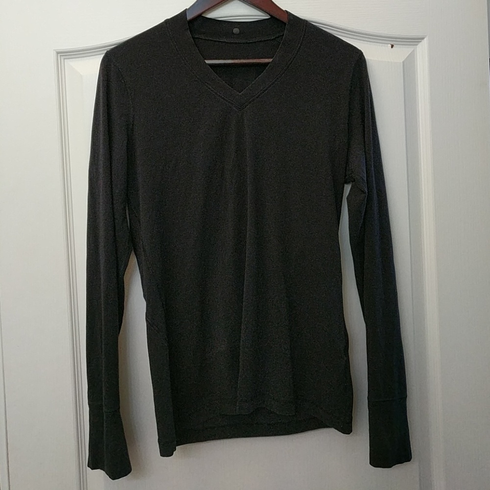 Lululemon Vneck